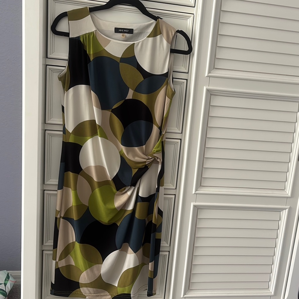 Nine West Black and Green Sheath Midi Dress Sleeveless Crew Neck